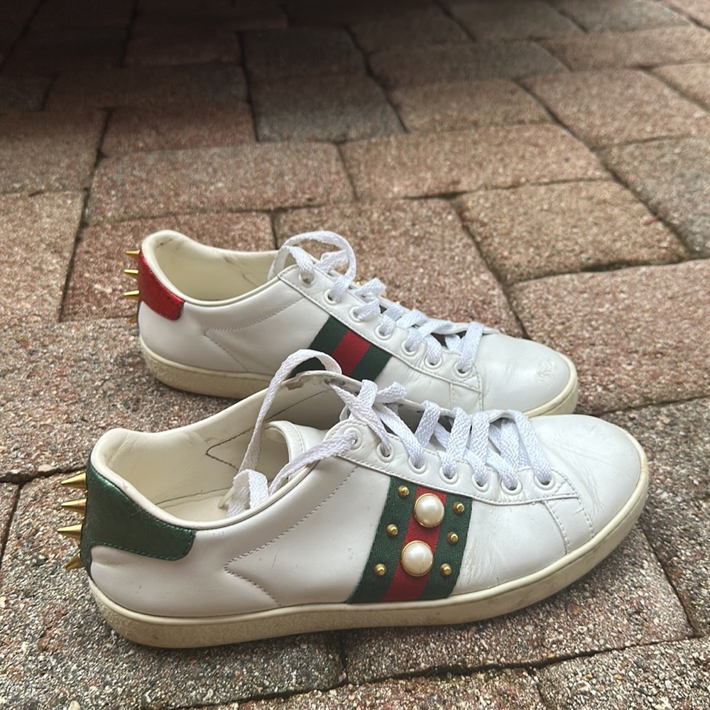 Gucci ace sneakers work spikes,  minor scuffing on exterior leather. Size 37.5 - Picture 5 of 5